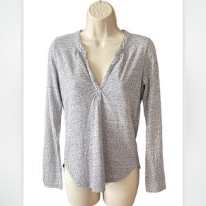 Abercrombie Fitch Heather Gray Long Sleeve  Deep V-Neck  T-Shirt Size S Thermal